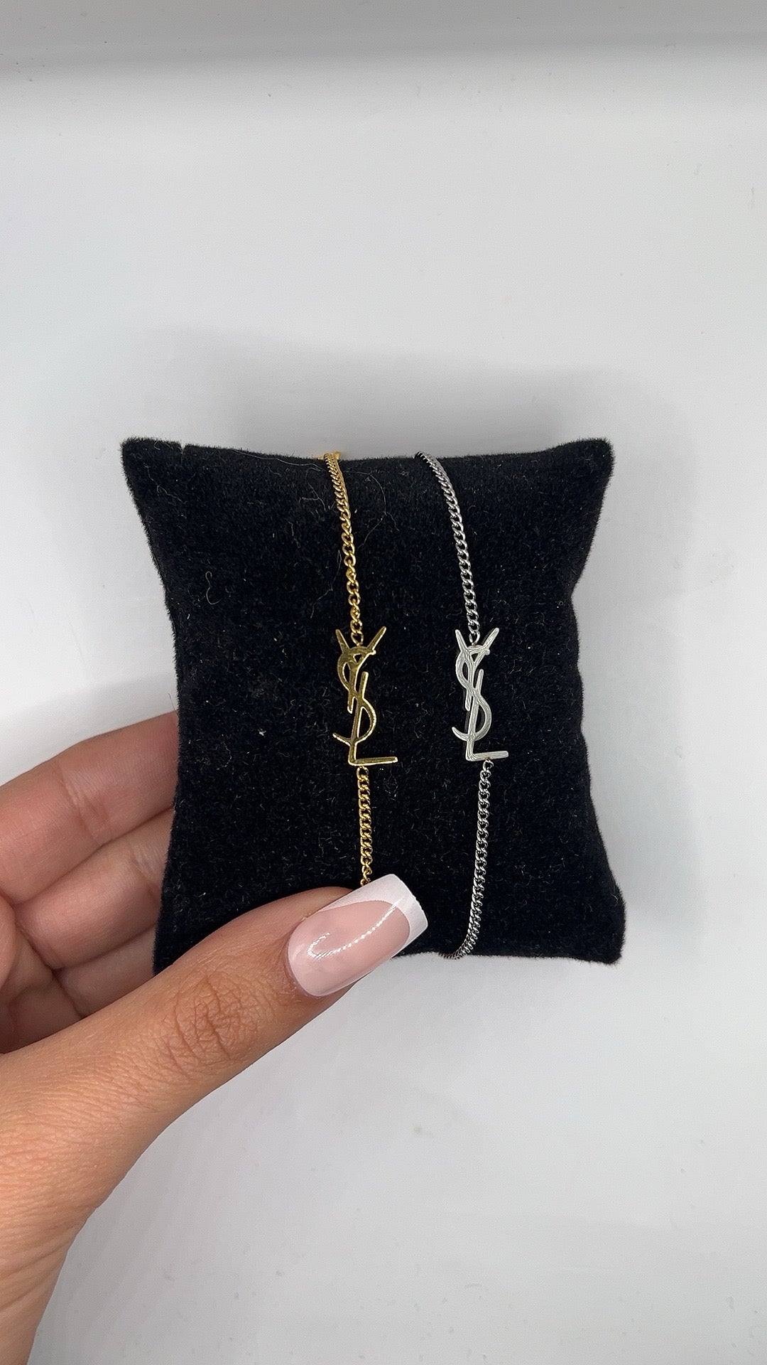Saint Initial Set