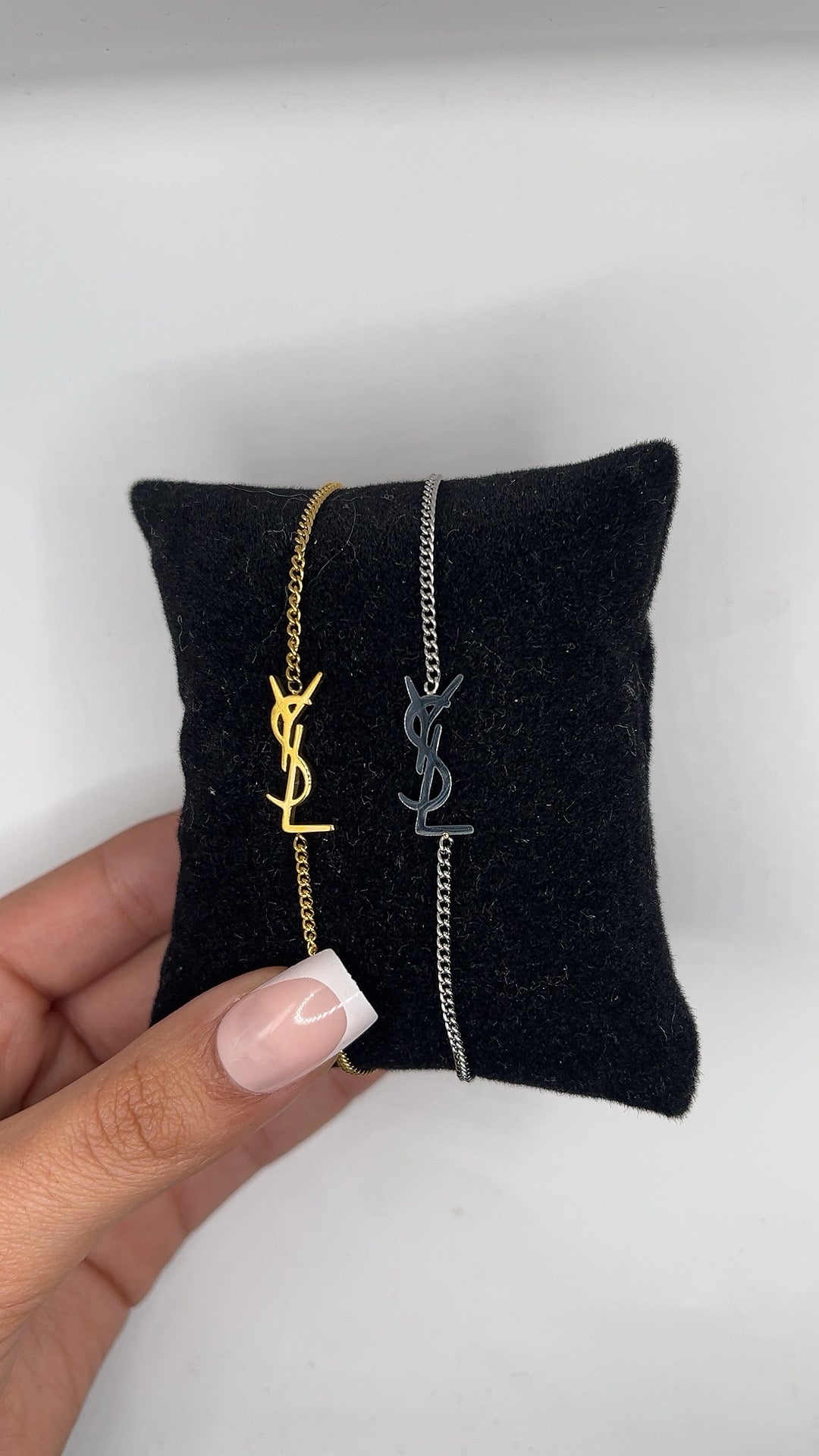 Saint Initial Set